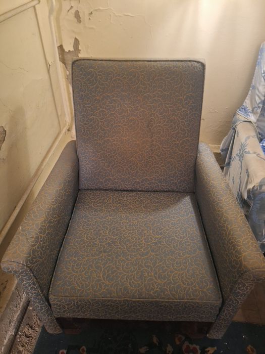 Donez canapea si 2 fotolii