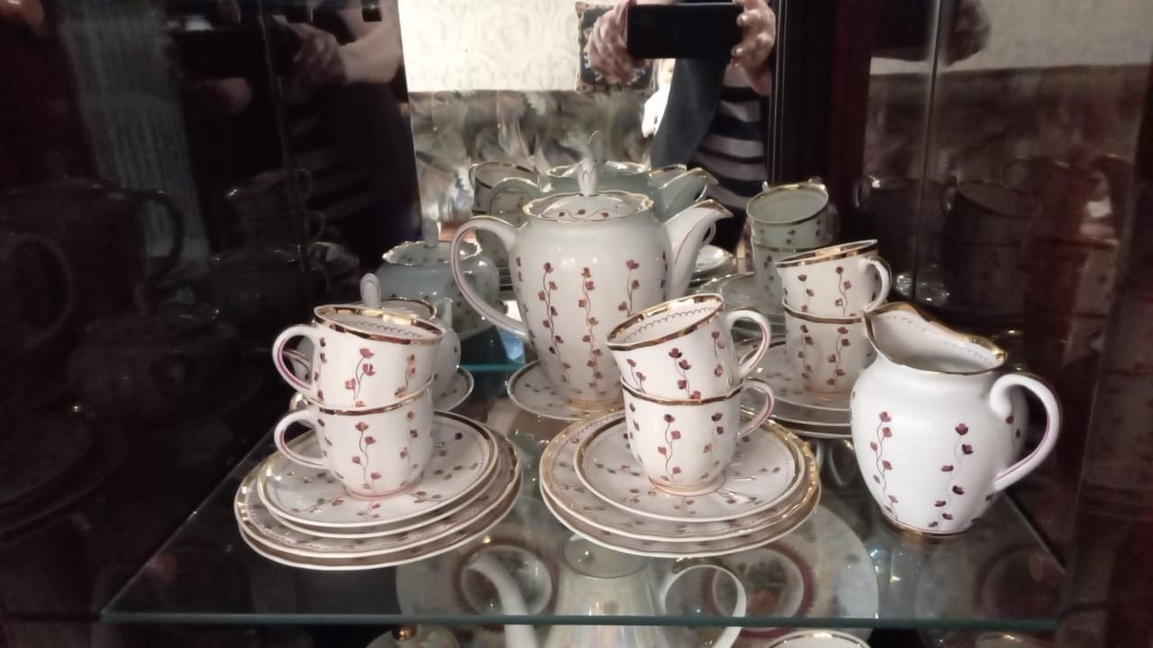 Кофейный сервиз продам.