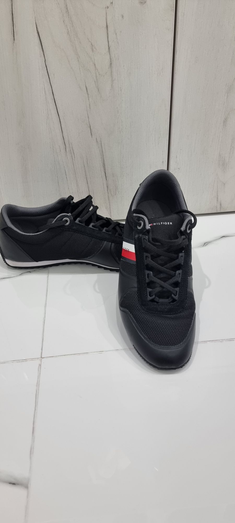 Спортни обувки Tommy Hilfiger 44 номер