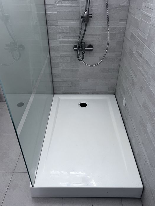 Cada dus + paravan sticla