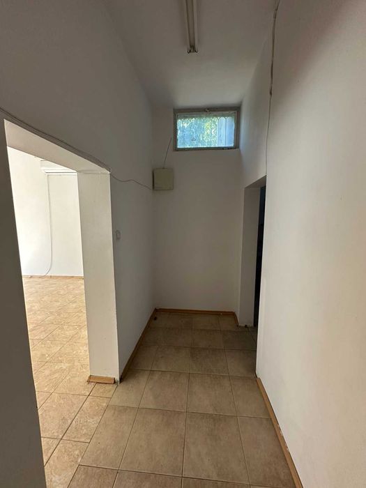 Дава се под наем Магазин в Пловдив, Тракия - 100 кв.м за 663 € - Снимка #3