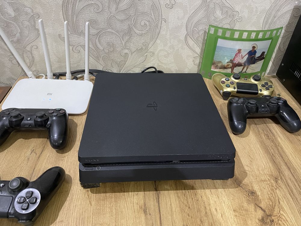 Playstation 4 - 1TB