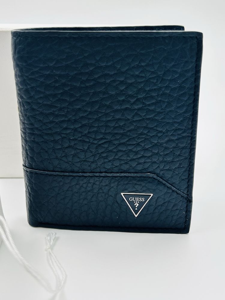 Guess унисекс ново портмоне