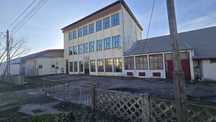 Inchiriez etaj 255-510 m2 afterschool/birouri/sala cursuri/sediu firma