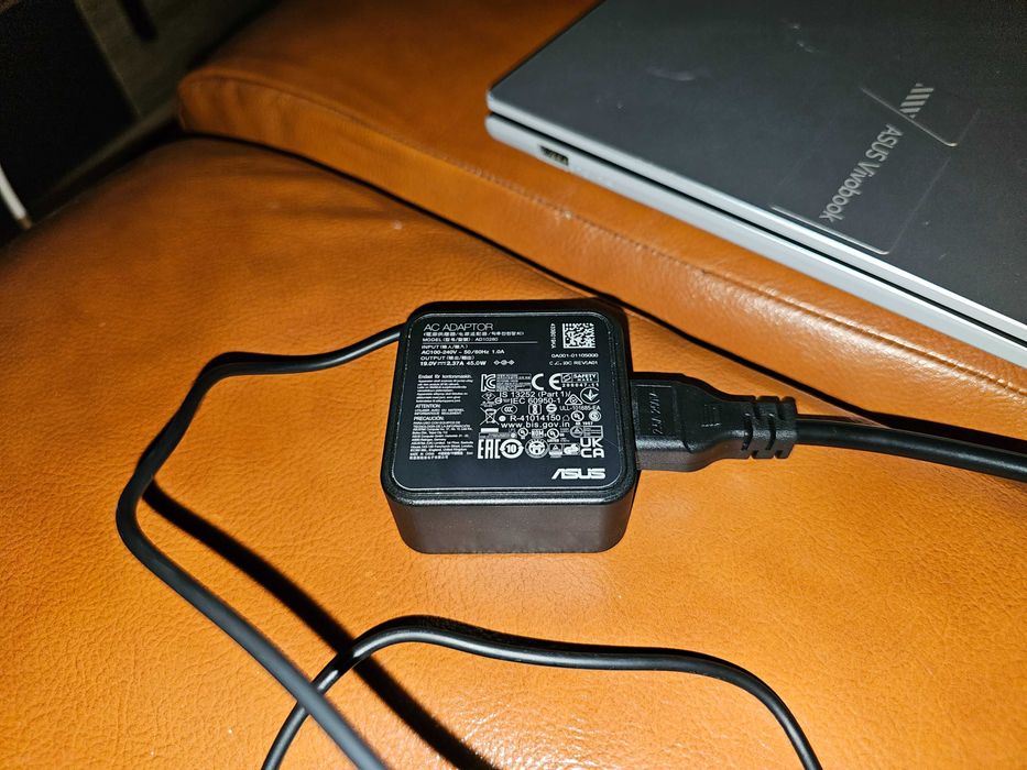 Лаптоп ASUS Vivobook 15 X1504ZA 15.6" i7 1255u 16GB RAM 512GB SSD