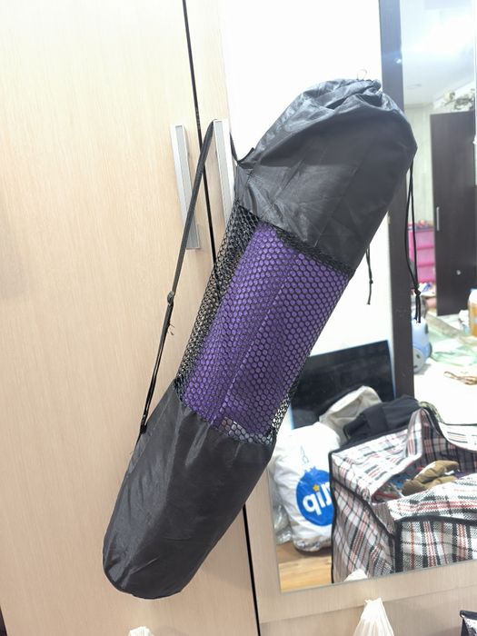 Коврик для занятий спортом в отличном состоянии