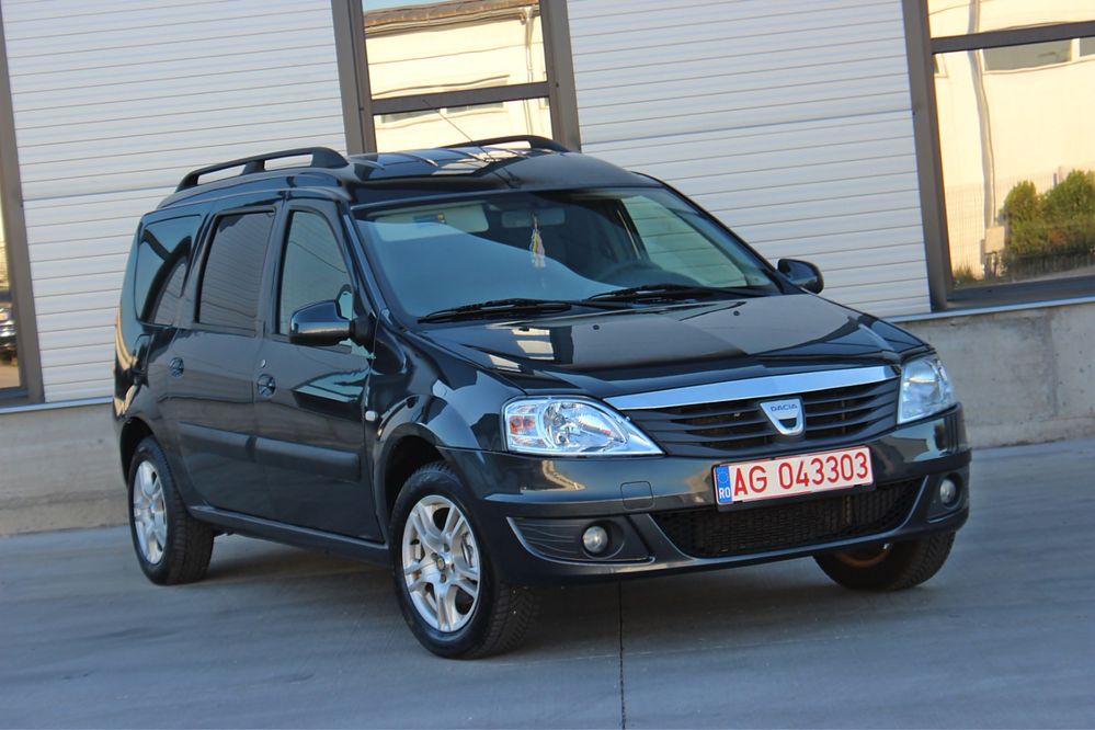 Vând Dacia Logan mcv Facelift