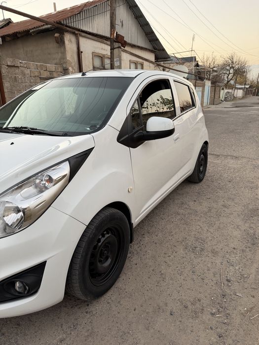 Spark 2015 yil 2 pozitsa