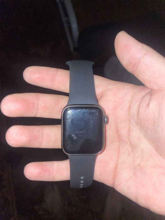 Продам Apple watch SE 44mm