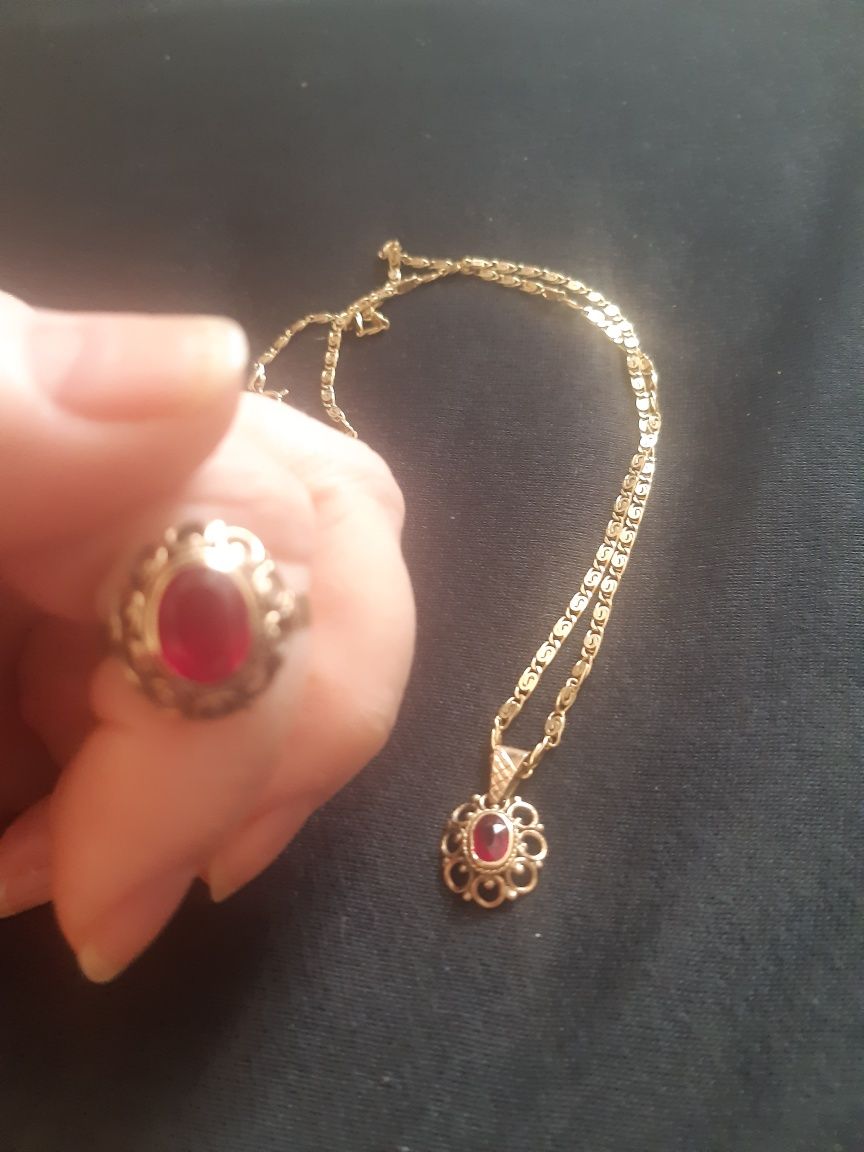 Set aur 14 k cu rubine 11,83 g