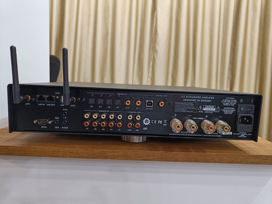 Vând Primare I25 Prisma amplificator integrat hi-end cu DAC & streamer