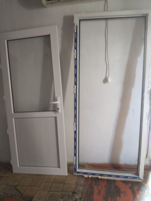 Пластик дверь с касякомм