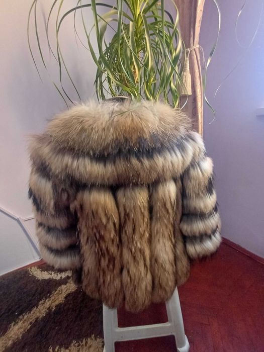 Vand haina de blana naturala de lux