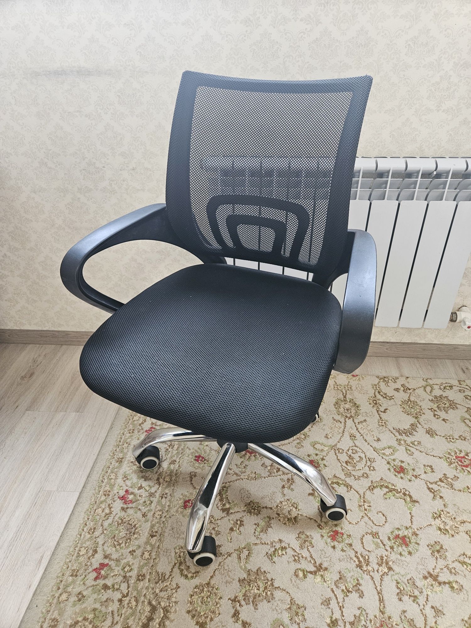 Компьютерный стул