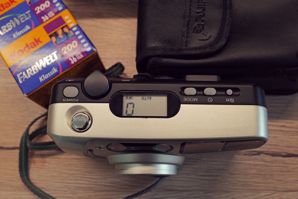 Aparat foto Olympus Mju V 5 All weather film Metalic point & shot 35mm
