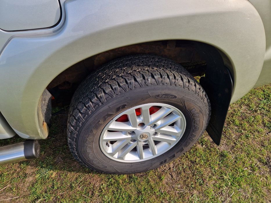 Dezmembrez Toyota Hilux 2012-2015 3.0 Invincible manuala