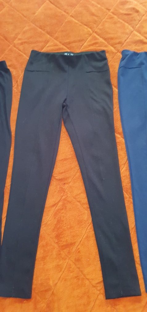 Ocazie 4 perechi pantalon , 2 eleganti si 2 colanti fata 8-9 ani