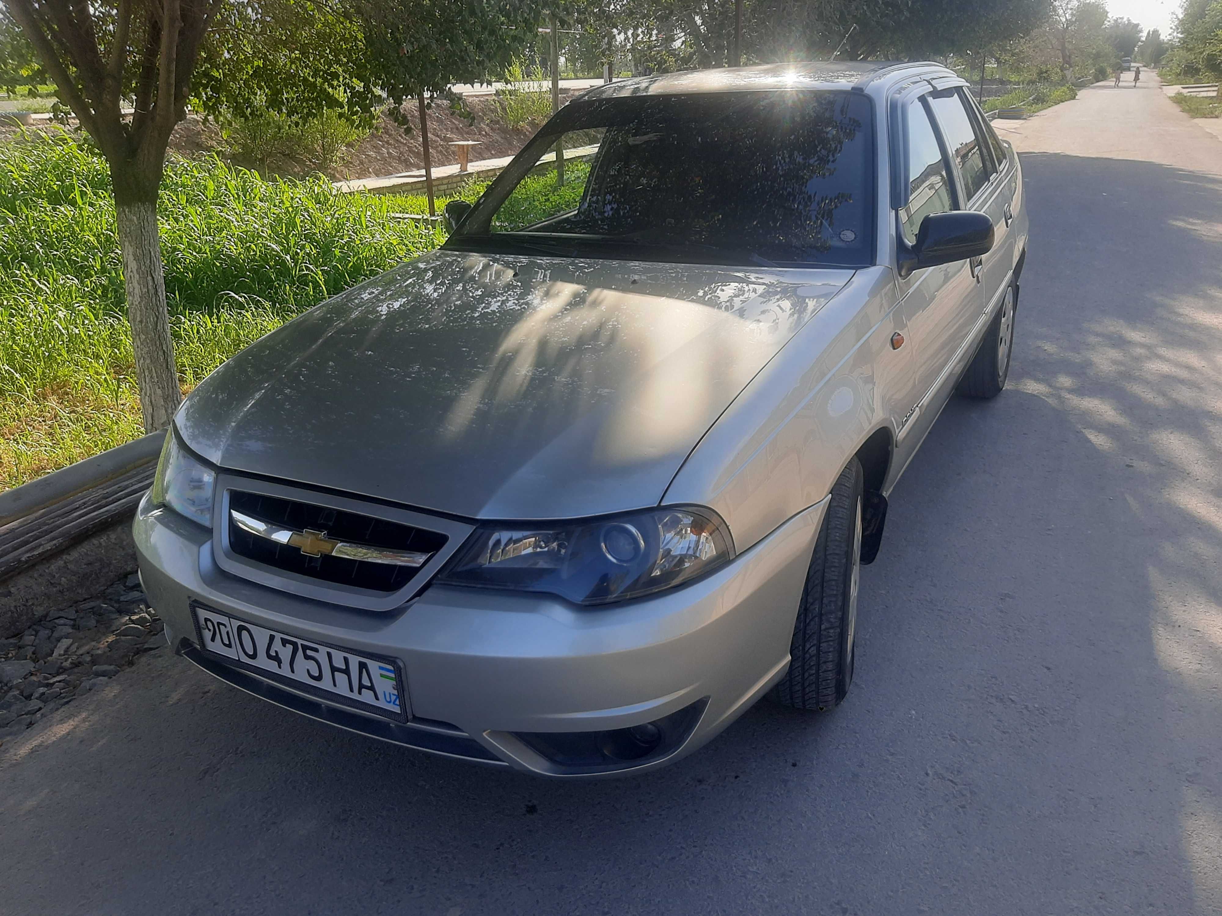 Нексия 2 сотилади 2009 йил