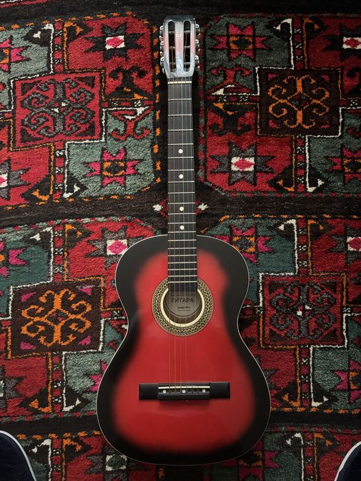 Аккустическая гитара