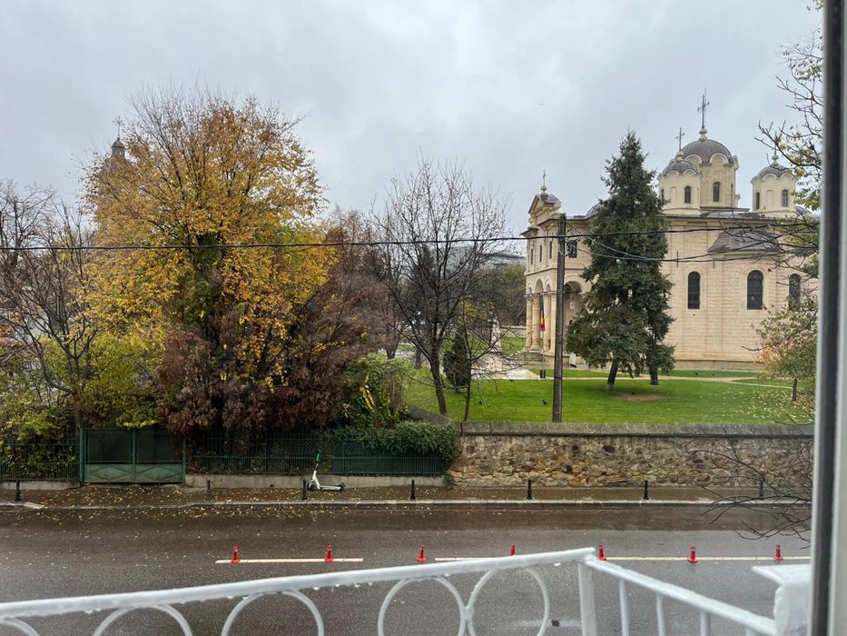 Inchiriez loc de parcare Centru Civic Iasi
