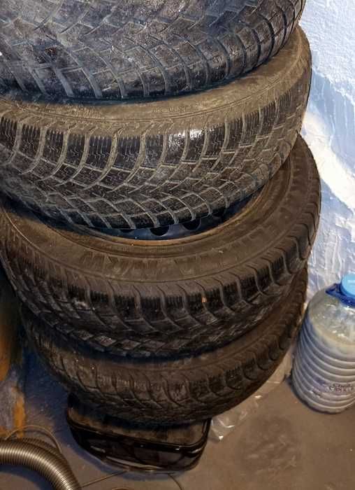 Jante + anvelope iarna Nokian 195/60 R15 M+S Opel Astra G - 4 jenti