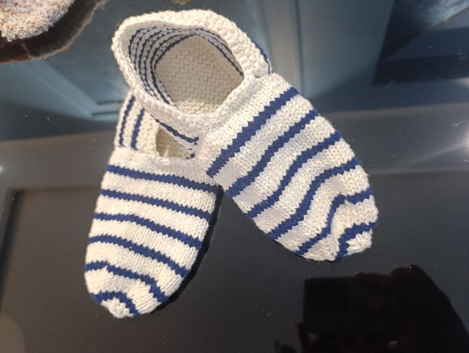 Вязаные шерстяные носки и тапочки для мужчин, женщин и детей