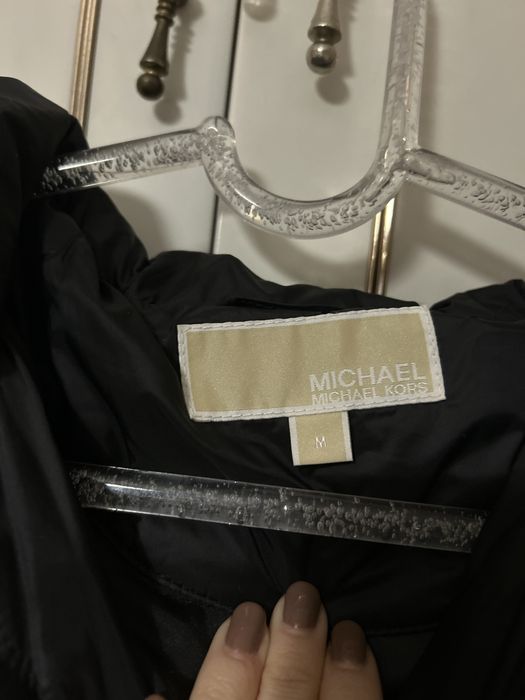 Ново оригинално яке Michael kors M размер