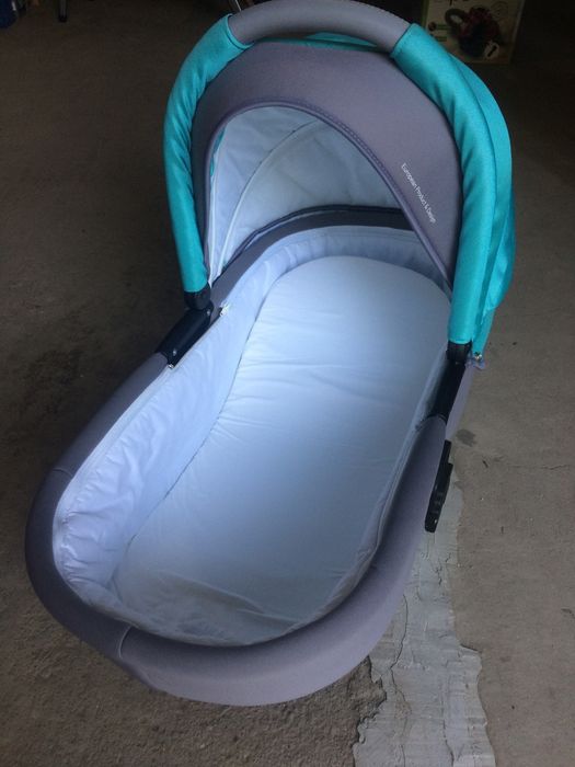 Бебешка количка в ОТЛИЧНО СЪСТОЯНИЕ