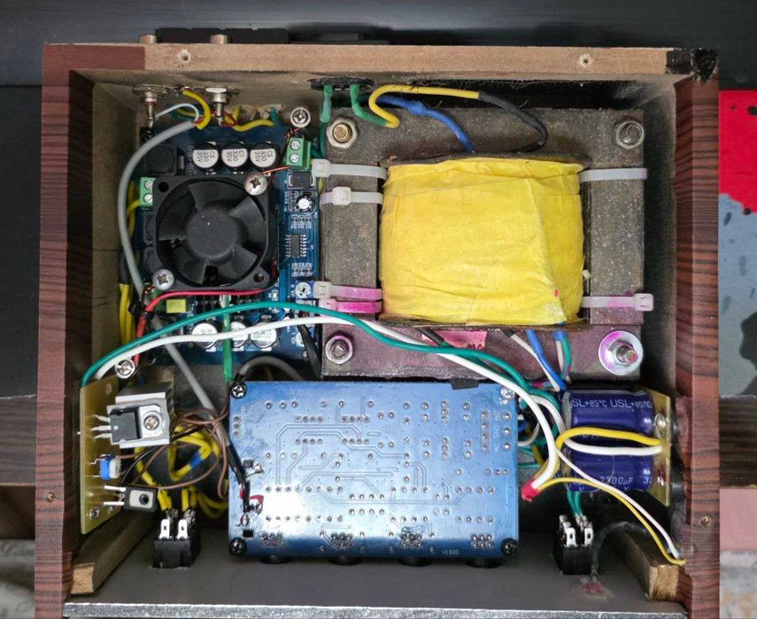 Продам мощный усилитель