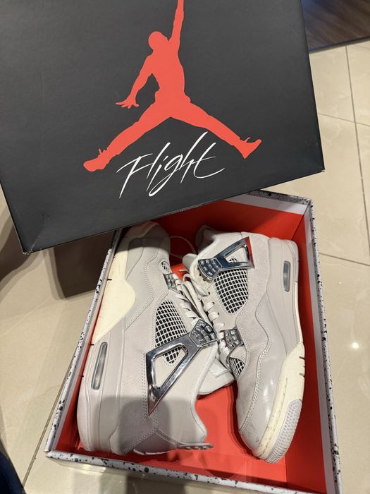 Nike Air Jordan 4 Retro