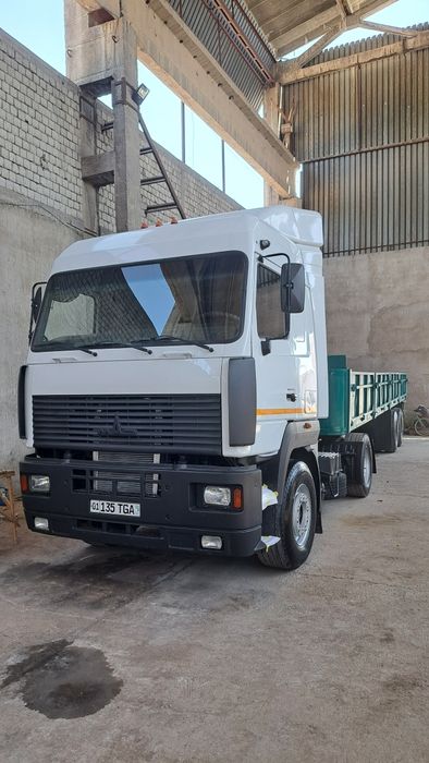 Супер МАЗ тягач с полуприцепом в отличном состоянии