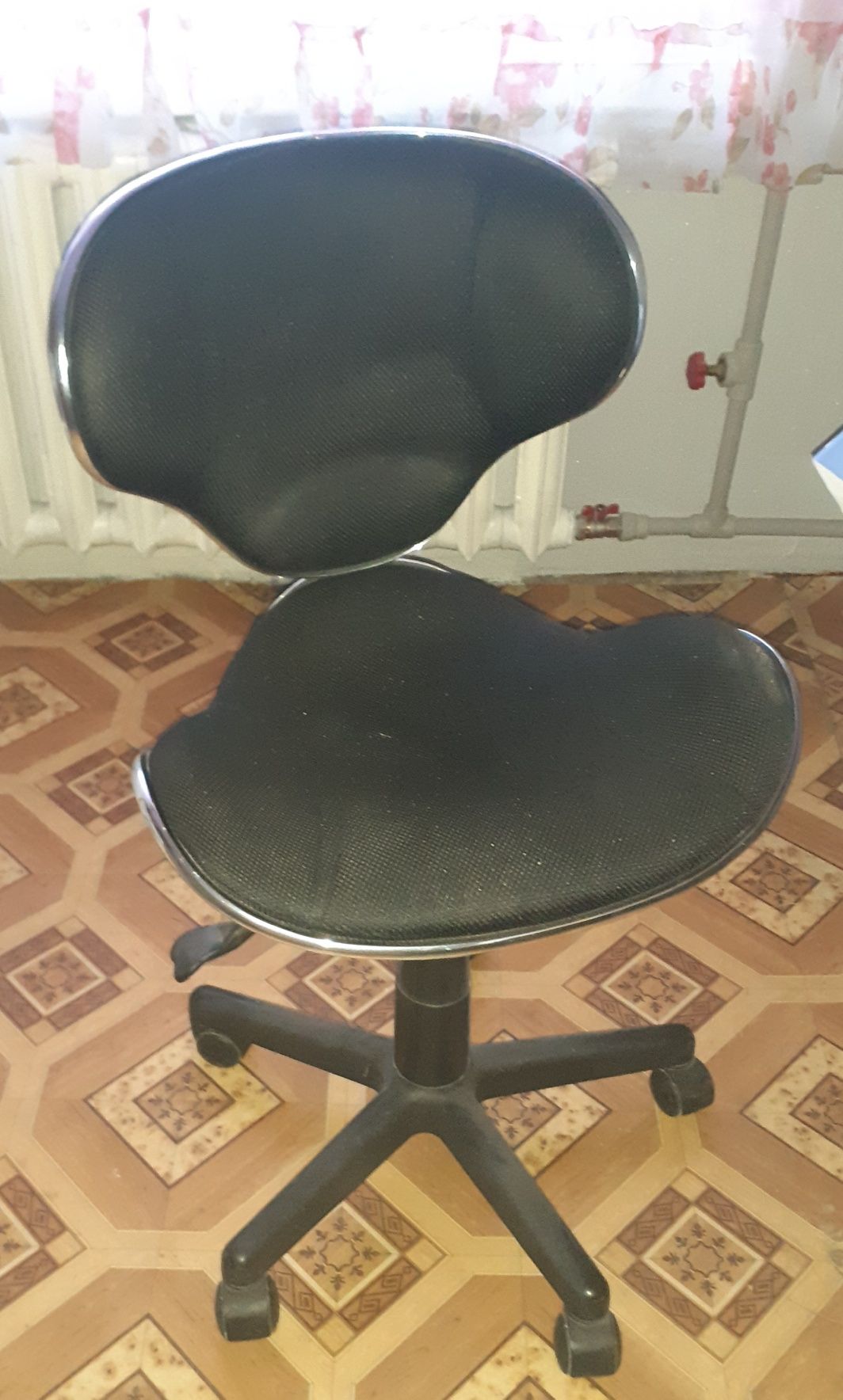 продам кресло компьютерное