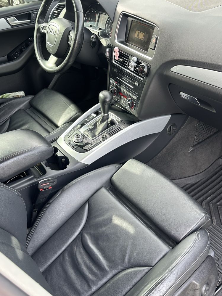 Audi Q5 Allroad   2.0 Diesel 170 cai   •Automat•