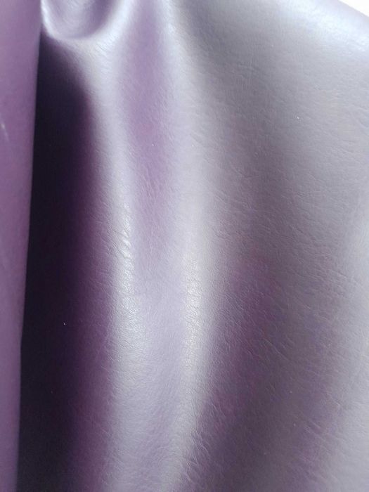 Кожа за тапициране