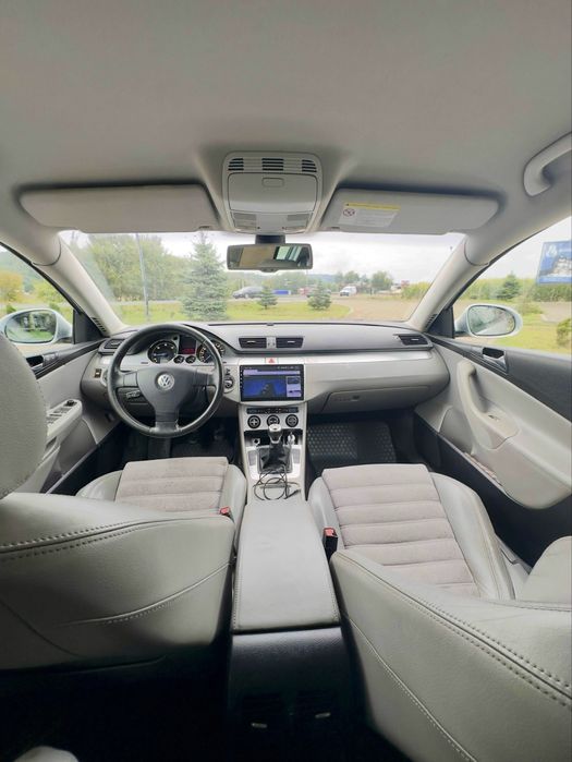 Vând Volkswagen Passat B6
