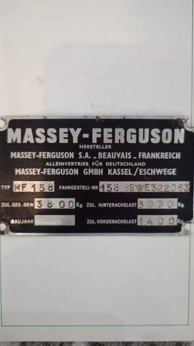 Tractor cu incarcator frontal