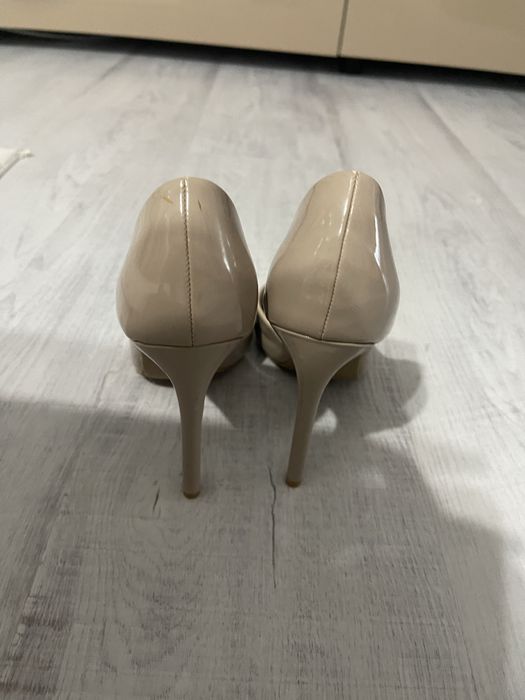 Vand pantofi    Stileto mai multe modele