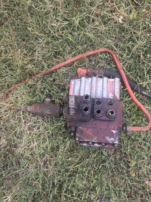 Разпределител за кранова уредба