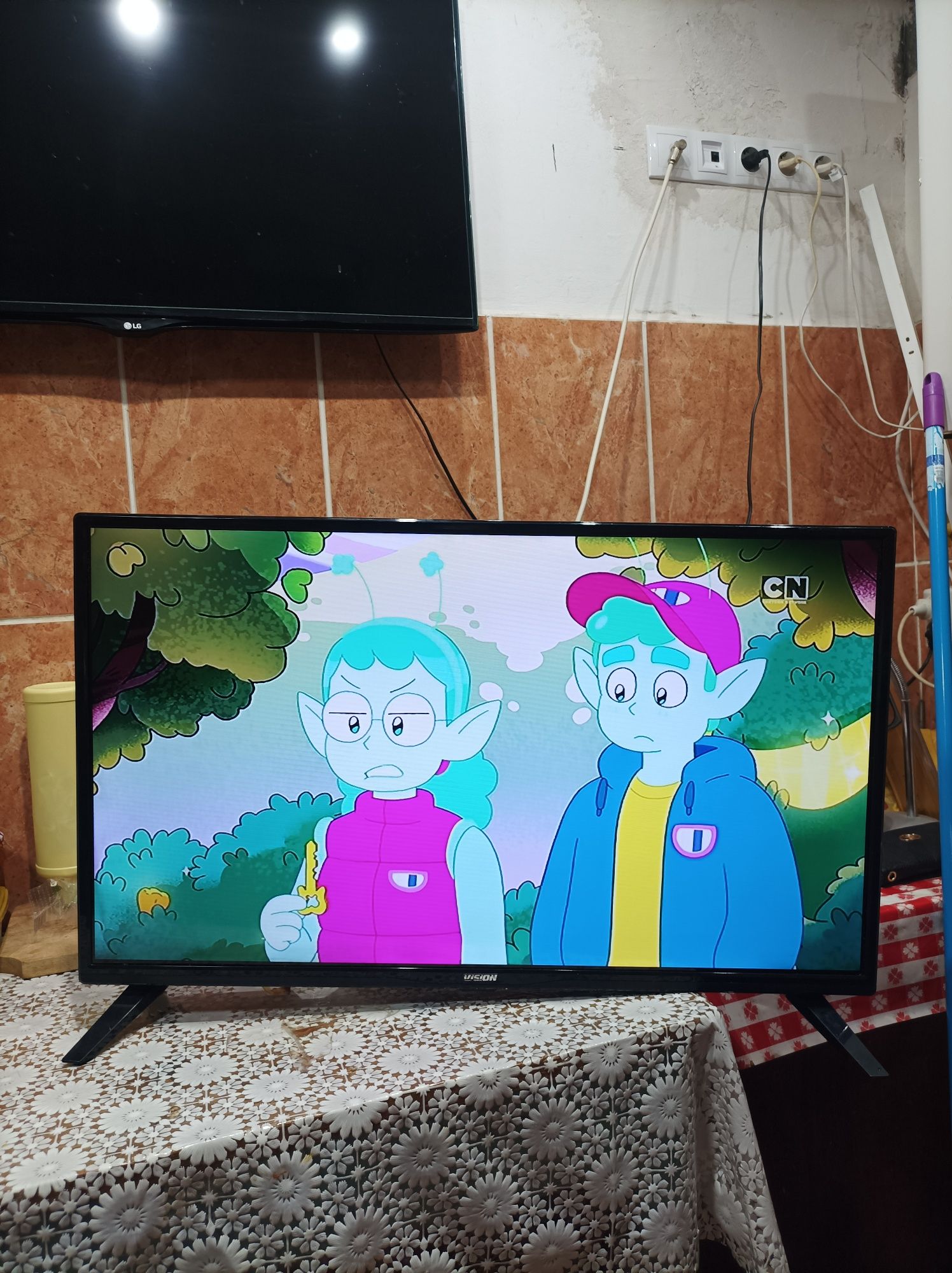 Televizor led 81 cm vision