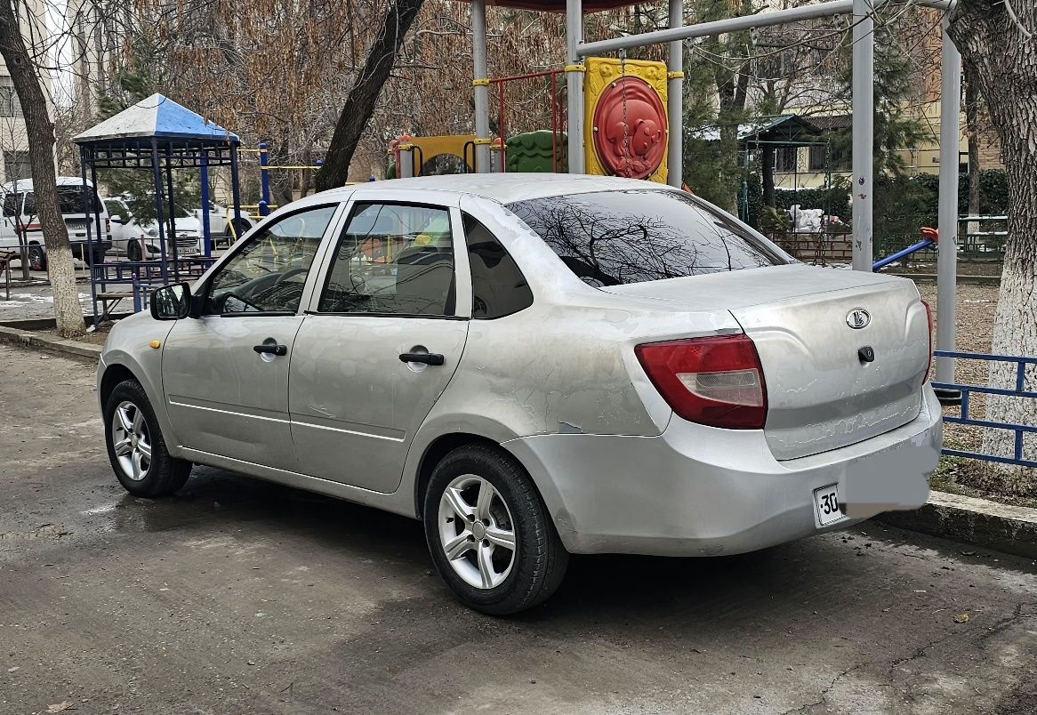Lada granta 2013