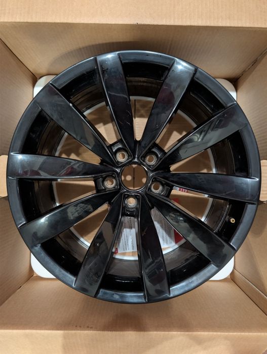Vând jante Volkswagen Lugano Black 19" 8J ET41 5x112