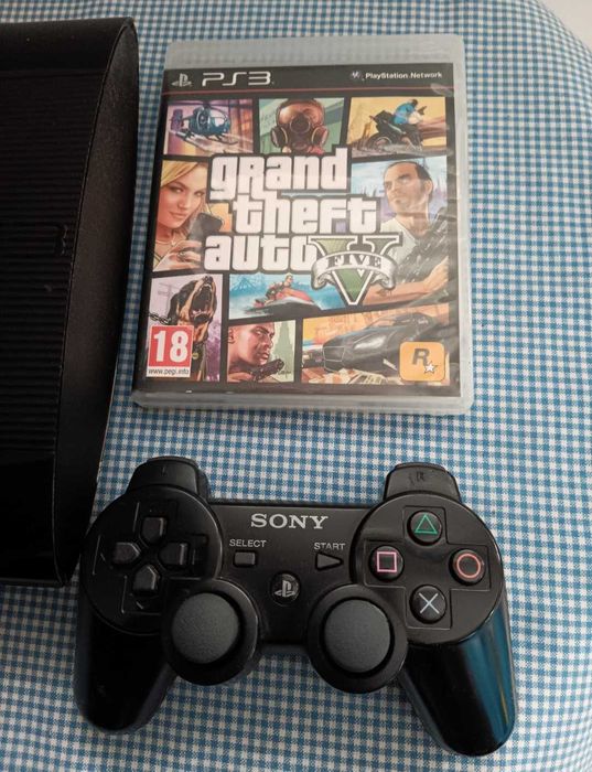 Consola Joc PS3 Super slim 500gb (ultimul model) plus joc GTA 5 inclus