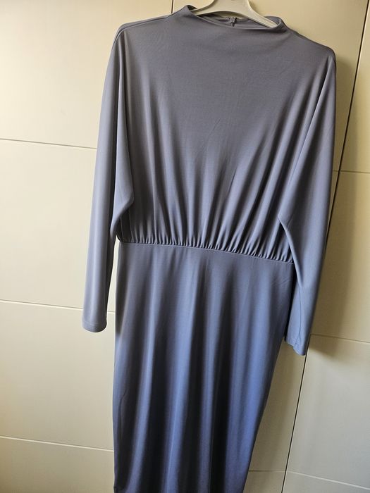 Елегантна рокля Н&М