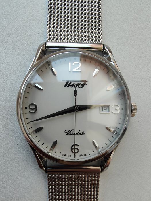 Продам часы Tissot heritage visodate