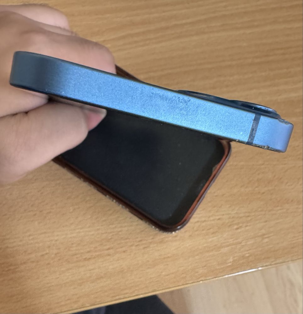 İphone 13 без проблемен
