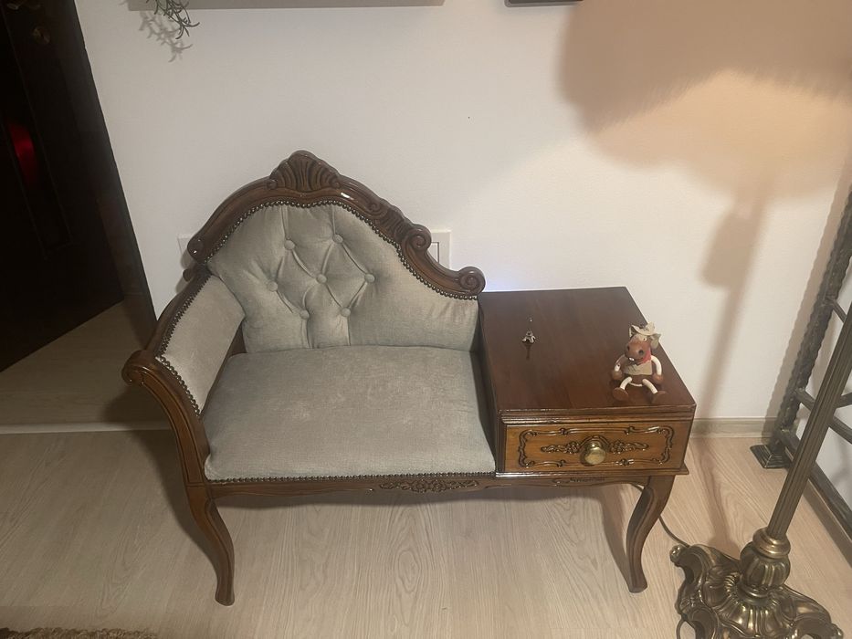 Vand divan vintage!