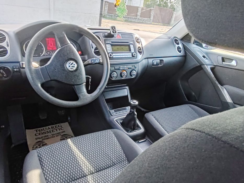 Vând auto Volkswagen Tiguan 4x4.