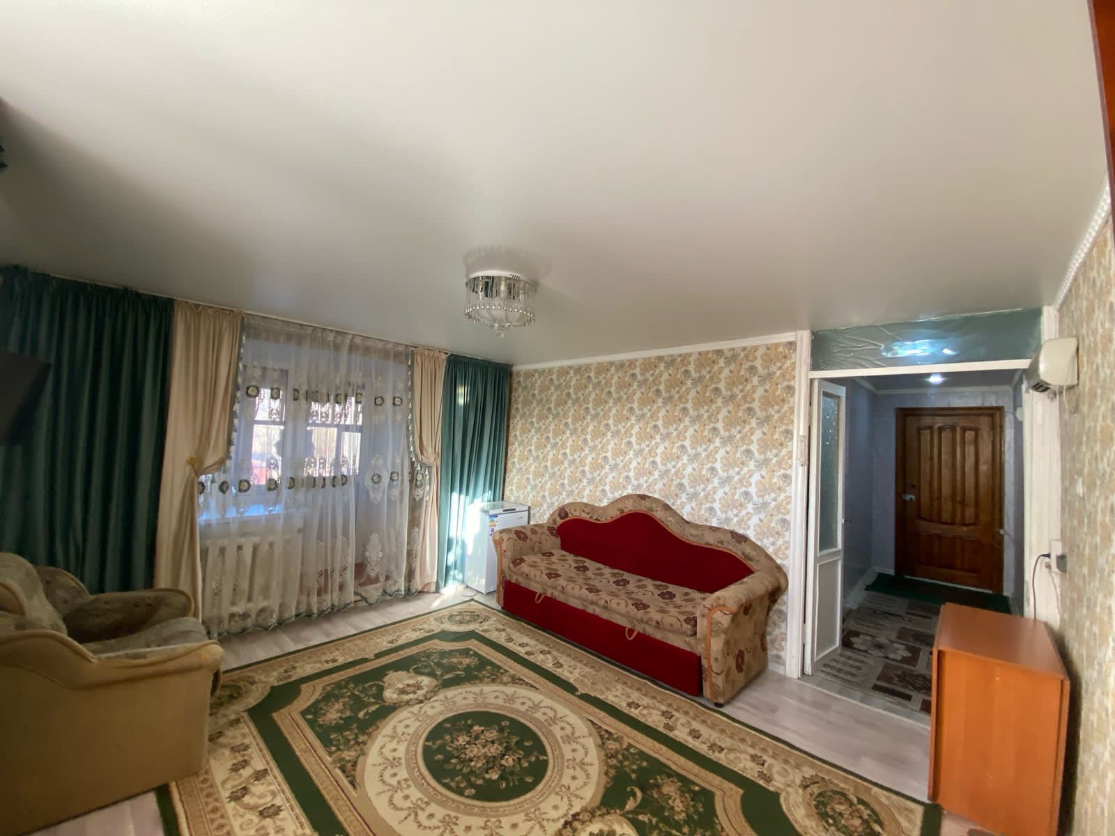 Продам 1ком квартиру рядом с ТД Қамбар.