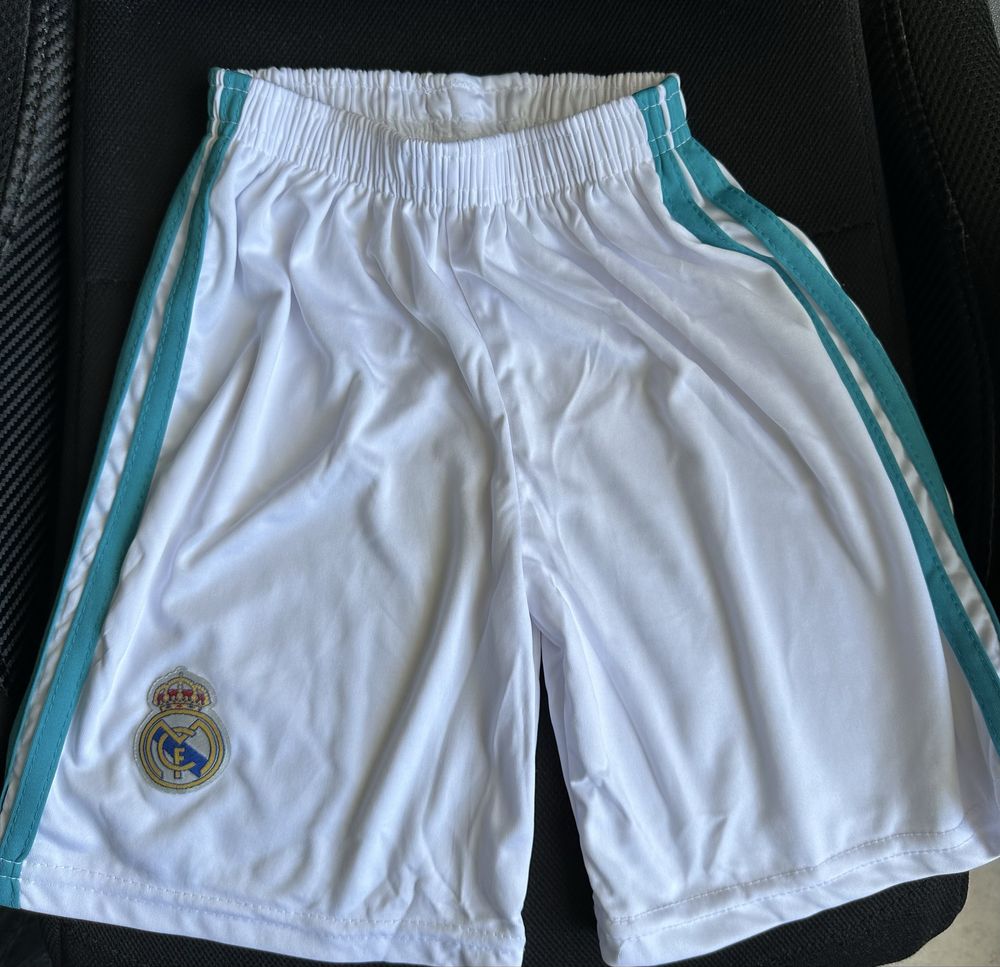 Футболни панталонки  Real Madrid