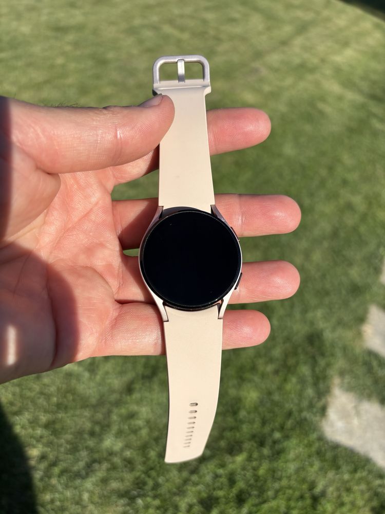 SAMSUNG Galaxy Watch 4 40mm R860 Smartwatch GPS Bluetooth WiF ORIGINAL
